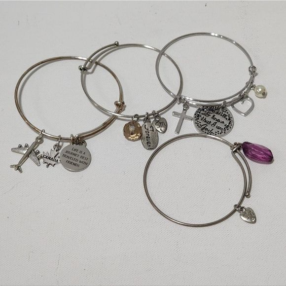 SM‎ charm bangle bracelets - Picture 1 of 4